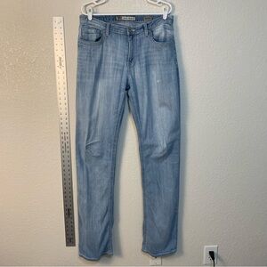 BKE Men's faded Tyler straight lightweight Blue Jeans